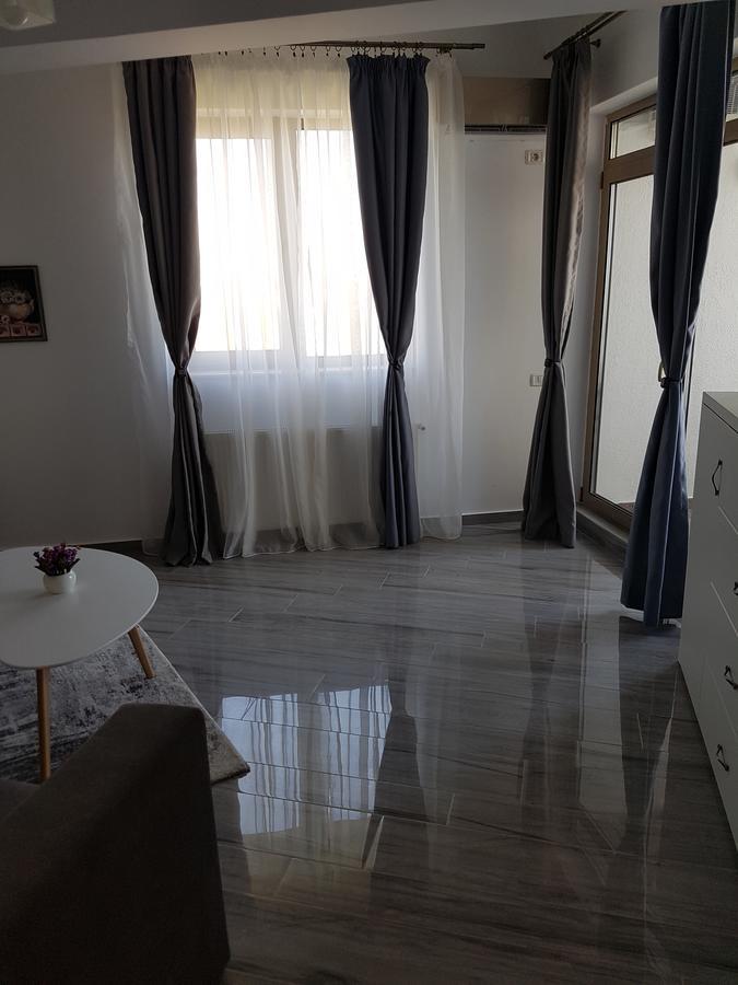 Frontal View By Twin Residence Mamaia Eksteriør bilde